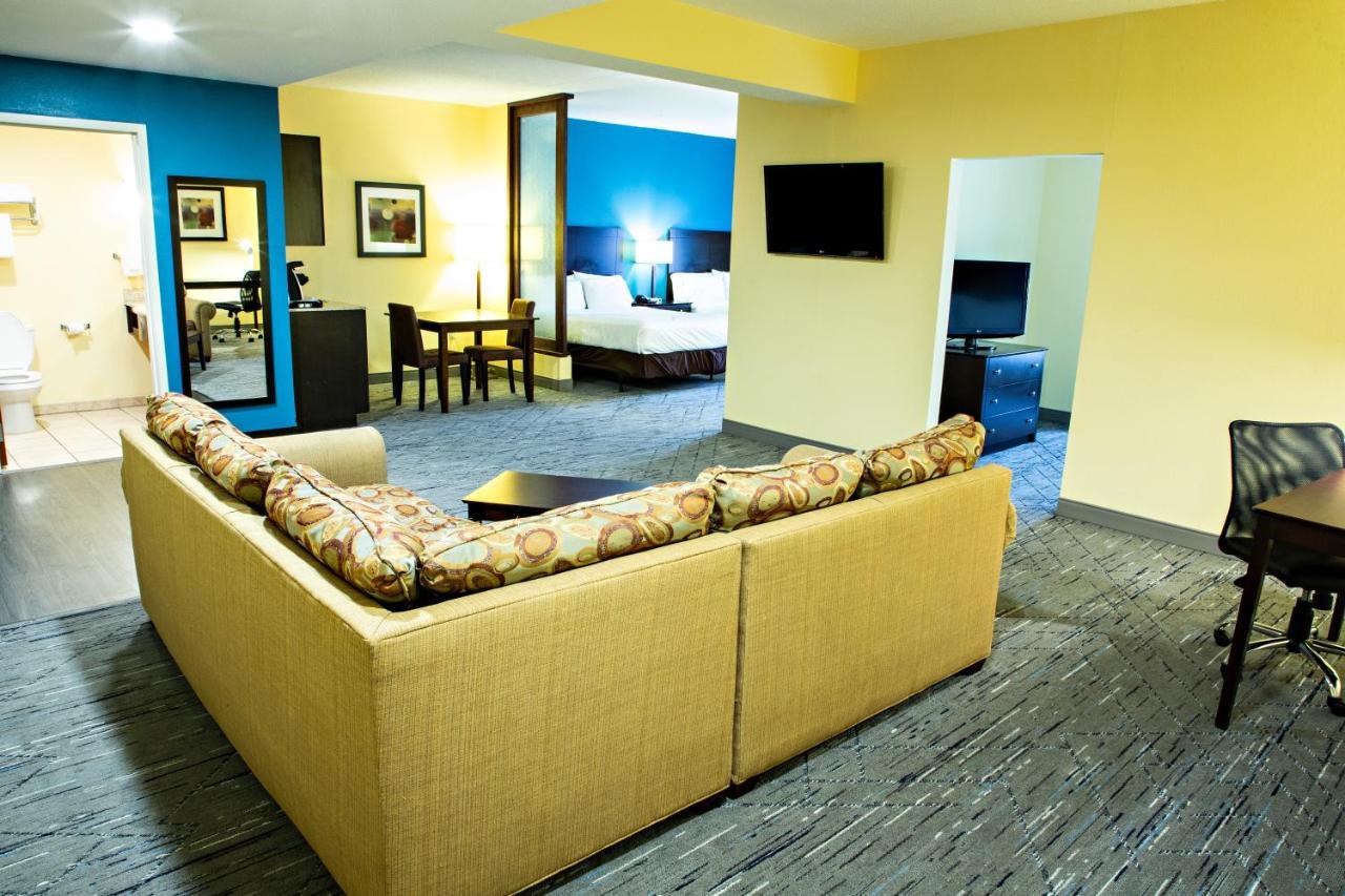 Holiday Inn Express & Suites Harrisburg West Mechanicsburg Exterior photo