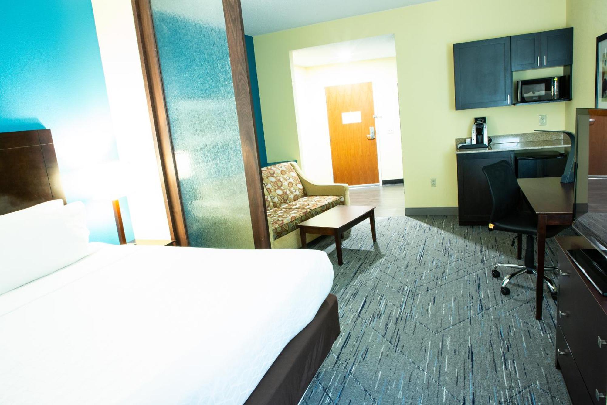 Holiday Inn Express & Suites Harrisburg West Mechanicsburg Exterior photo