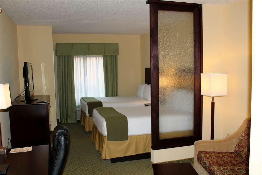 Holiday Inn Express & Suites Harrisburg West Mechanicsburg Exterior photo